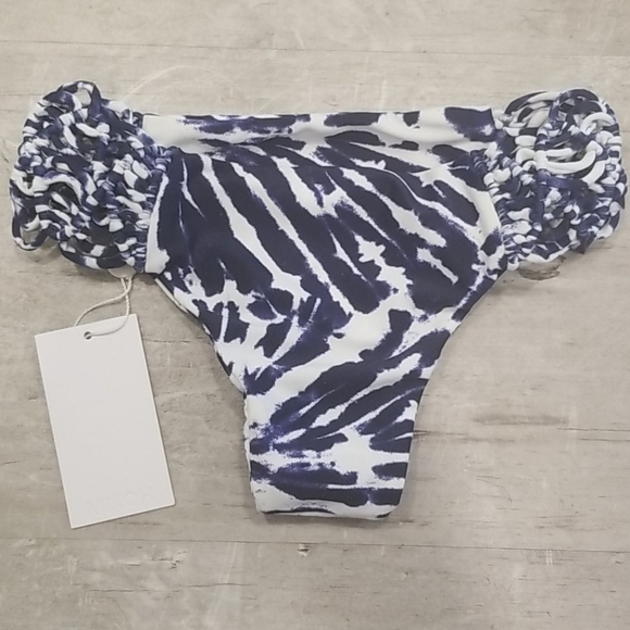 💕MIKOH💕 Waimea Macrame Bikini Wave Coastal Blue - Picture 15 of 16